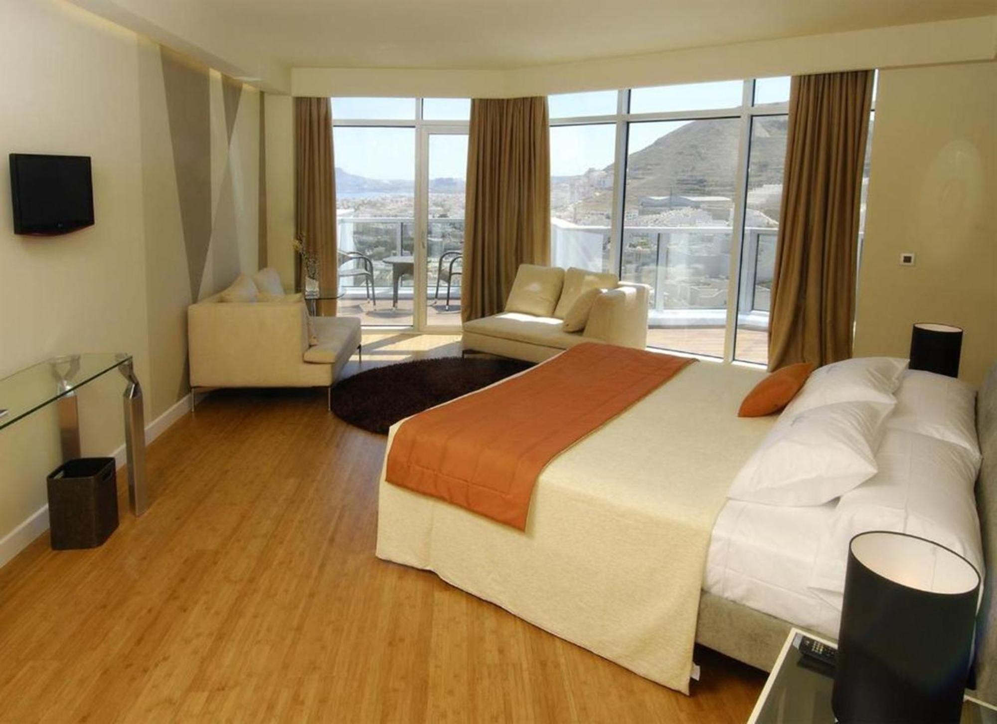 Cabo De Gata Hotel 4*